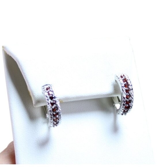 Unbranded Jewelry - Ruby Red Crystal Hoop Earrings Silvertone Silver Tone 93212 Vintage